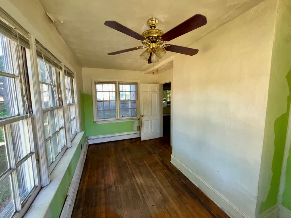 2910 Woodland Ave photo