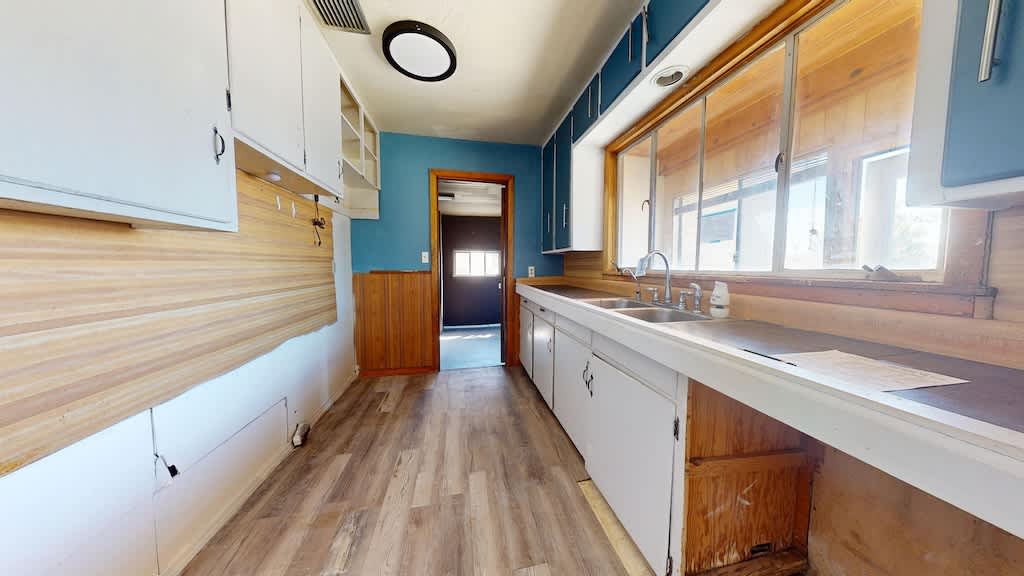 1102 Cedar Ave photo