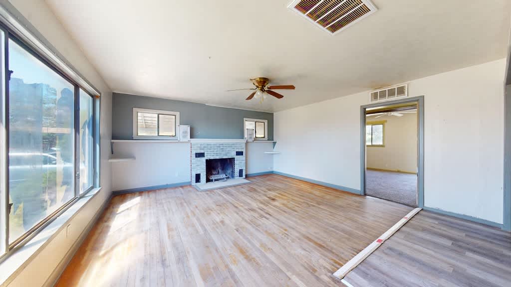 1102 Cedar Ave photo