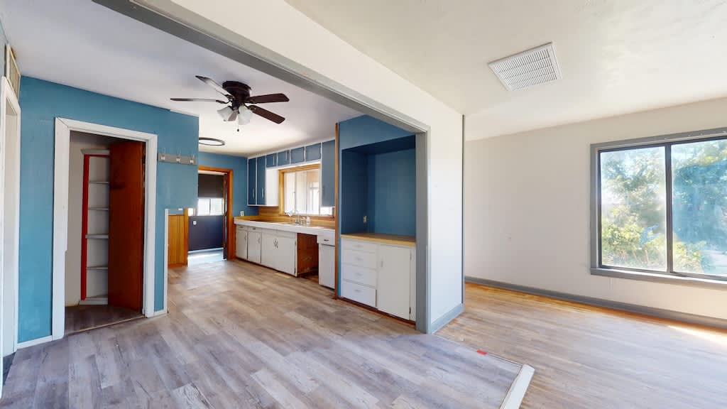 1102 Cedar Ave photo