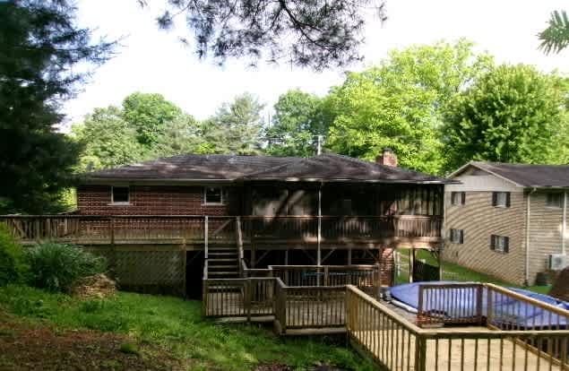 1105 Pinewood Dr photo