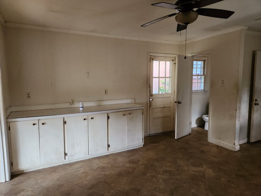 200 Morrison Ave photo