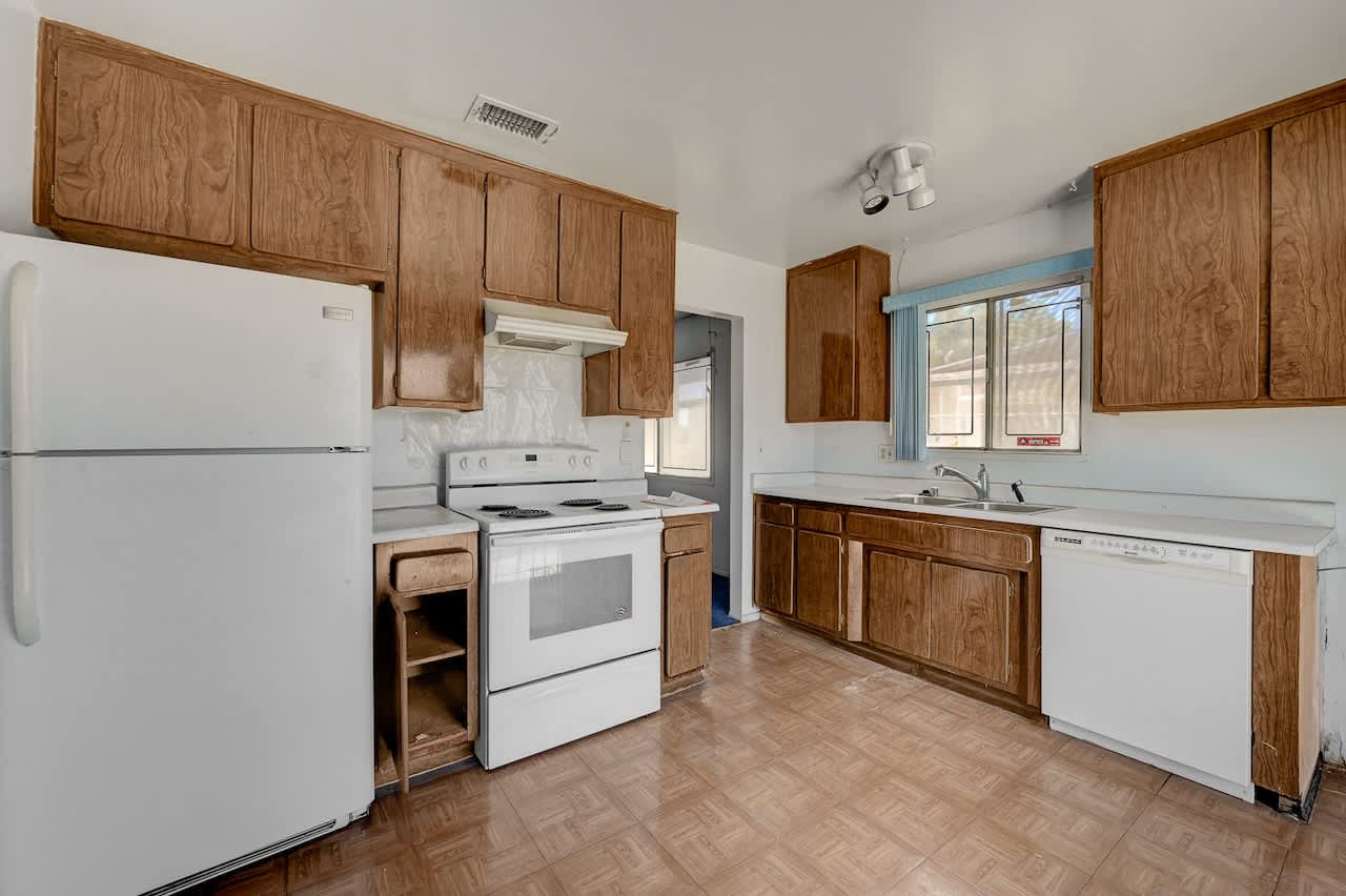 1209 Helen Ave photo