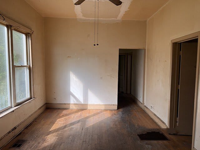 5140 S Emerald Ave photo