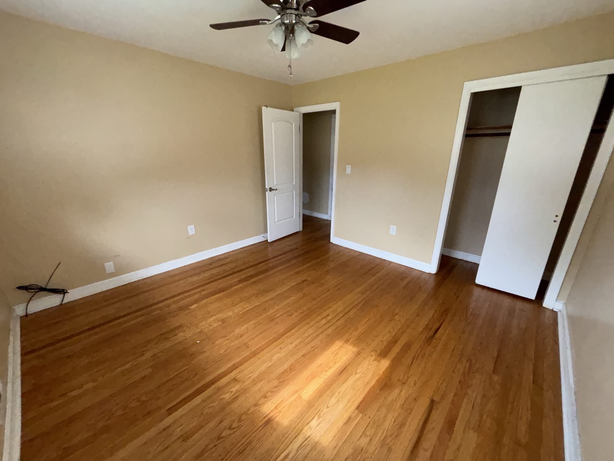 2404 Farnsley Rd photo