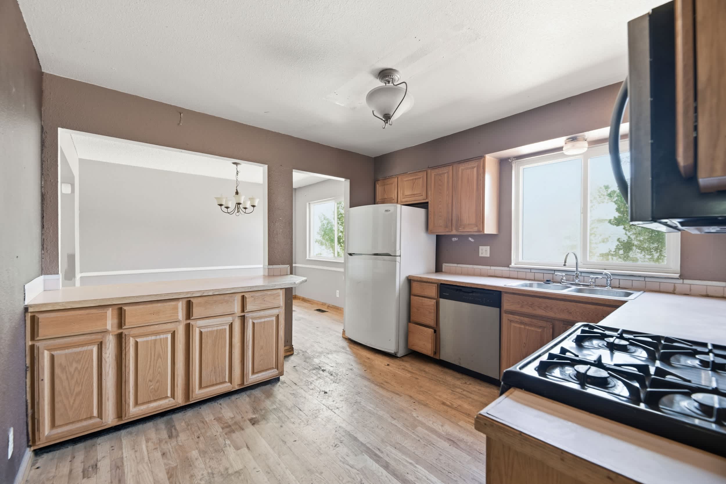 1404 S Vaughn Cir photo