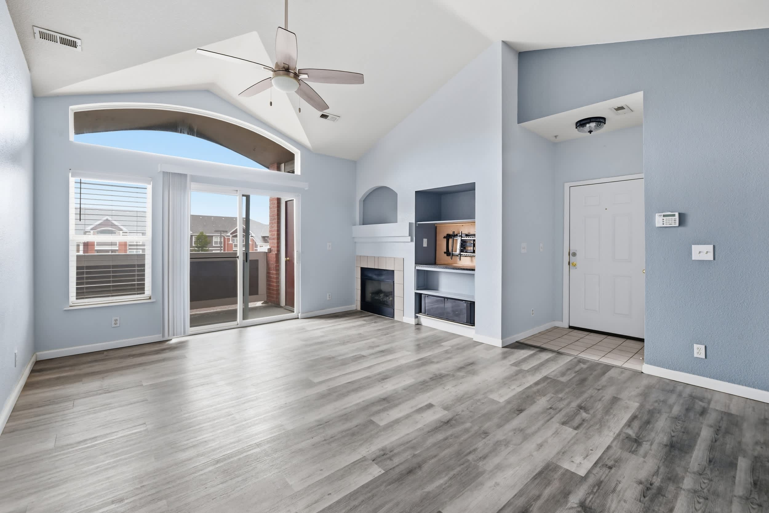 14261 E 1st Dr Unit# 305 photo
