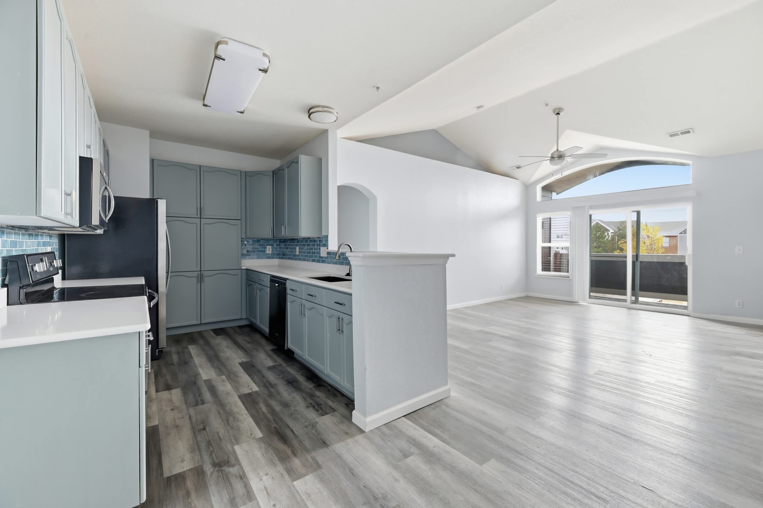 14261 E 1st Dr Unit# 305 photo