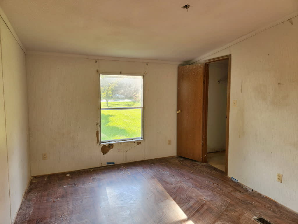 317 Newsome Grove photo