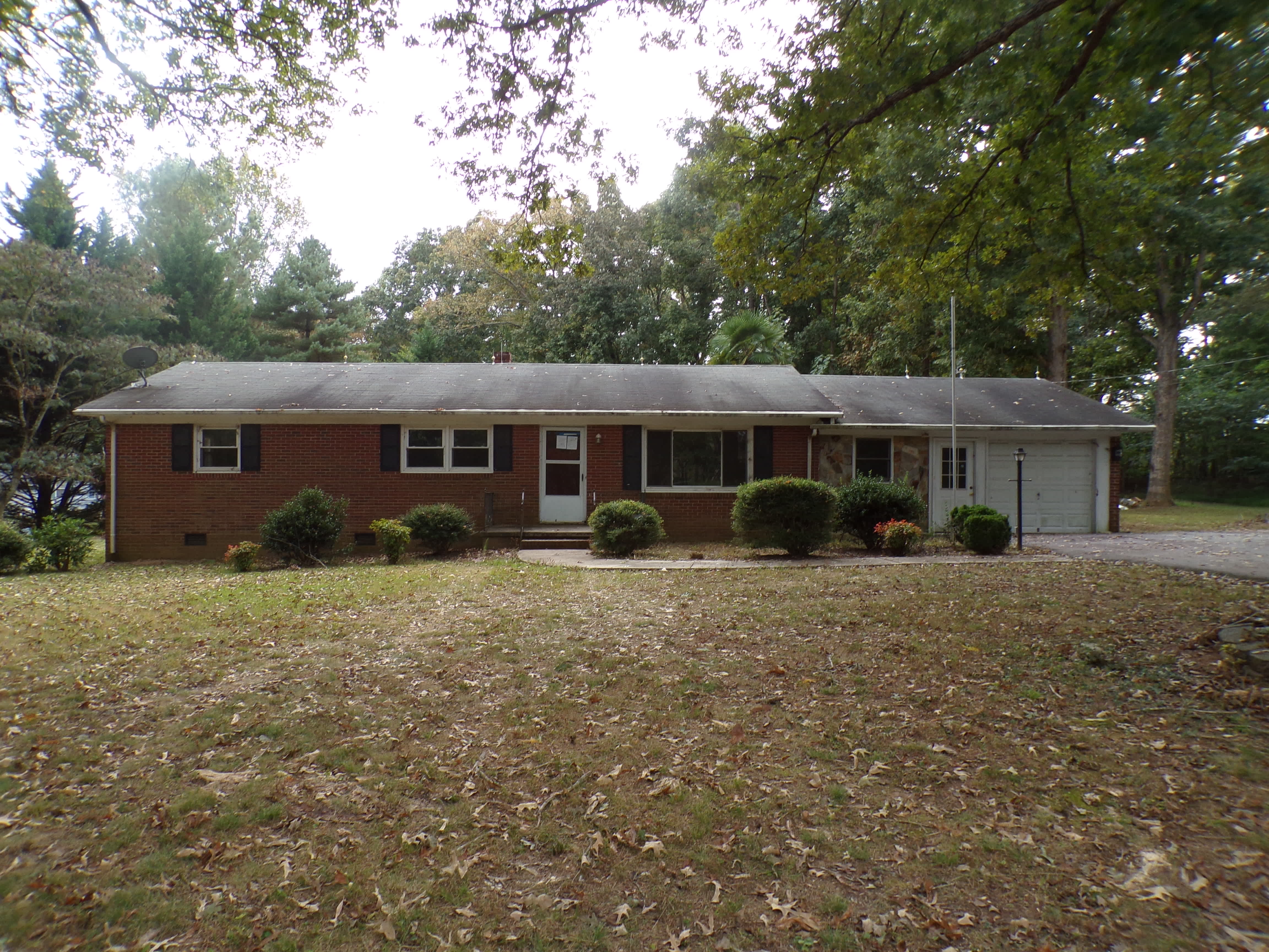 Single Family Home 3BR 1.1BA — 3736 Buffalo Ford Rd, Asheboro, NC