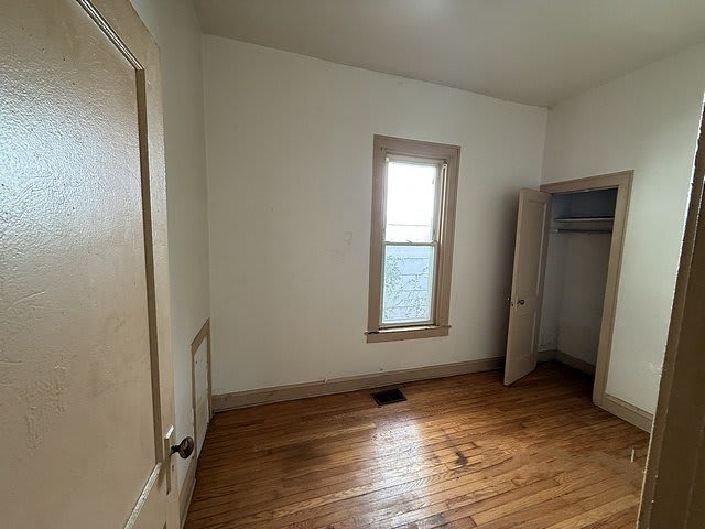 5140 S Emerald Ave photo