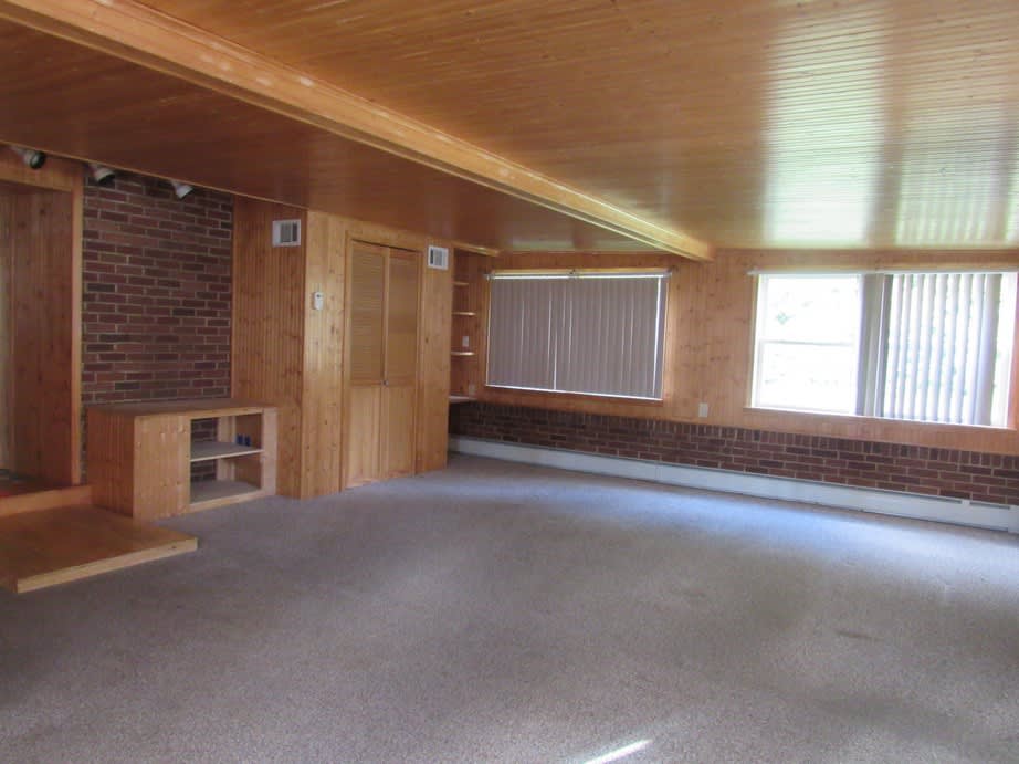 378 Woodland View Dr photo