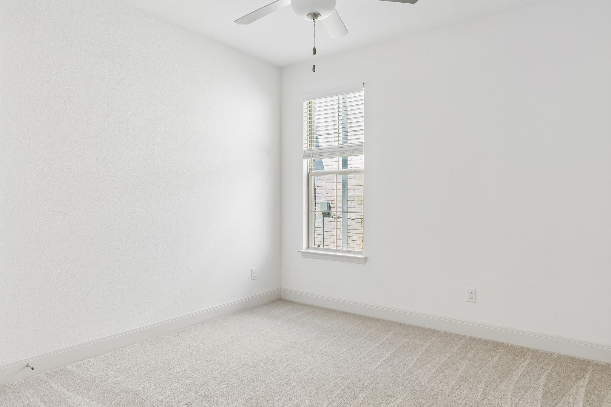 395 Waters Ridge Dr photo