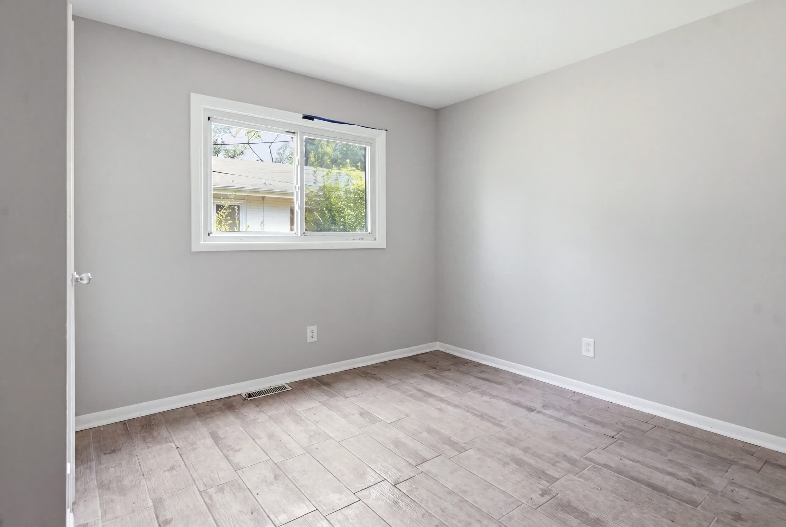 703 Circle Dr photo