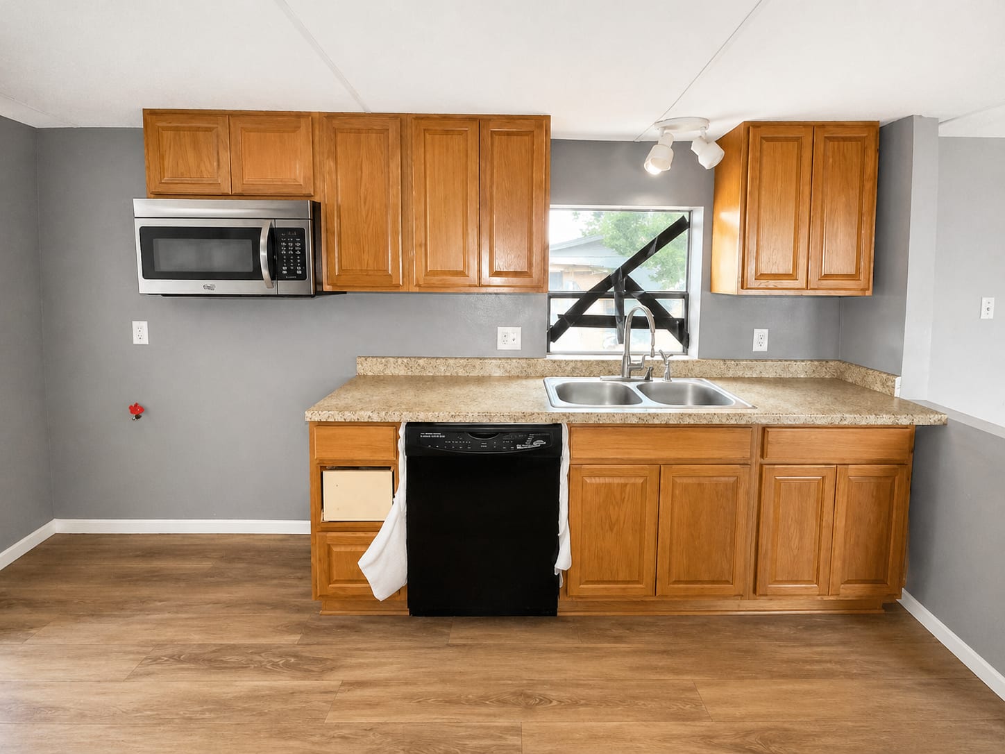 Photograph of 1935 Fruitland Park Circle, Eagle Lake, FL 33839