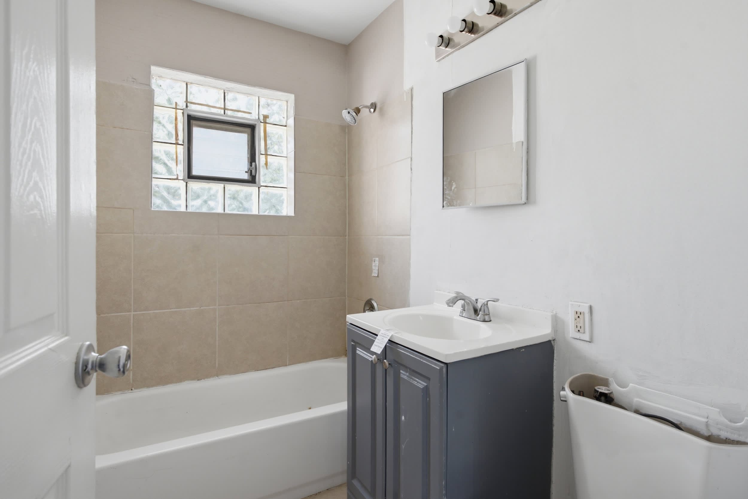 703 Circle Dr photo