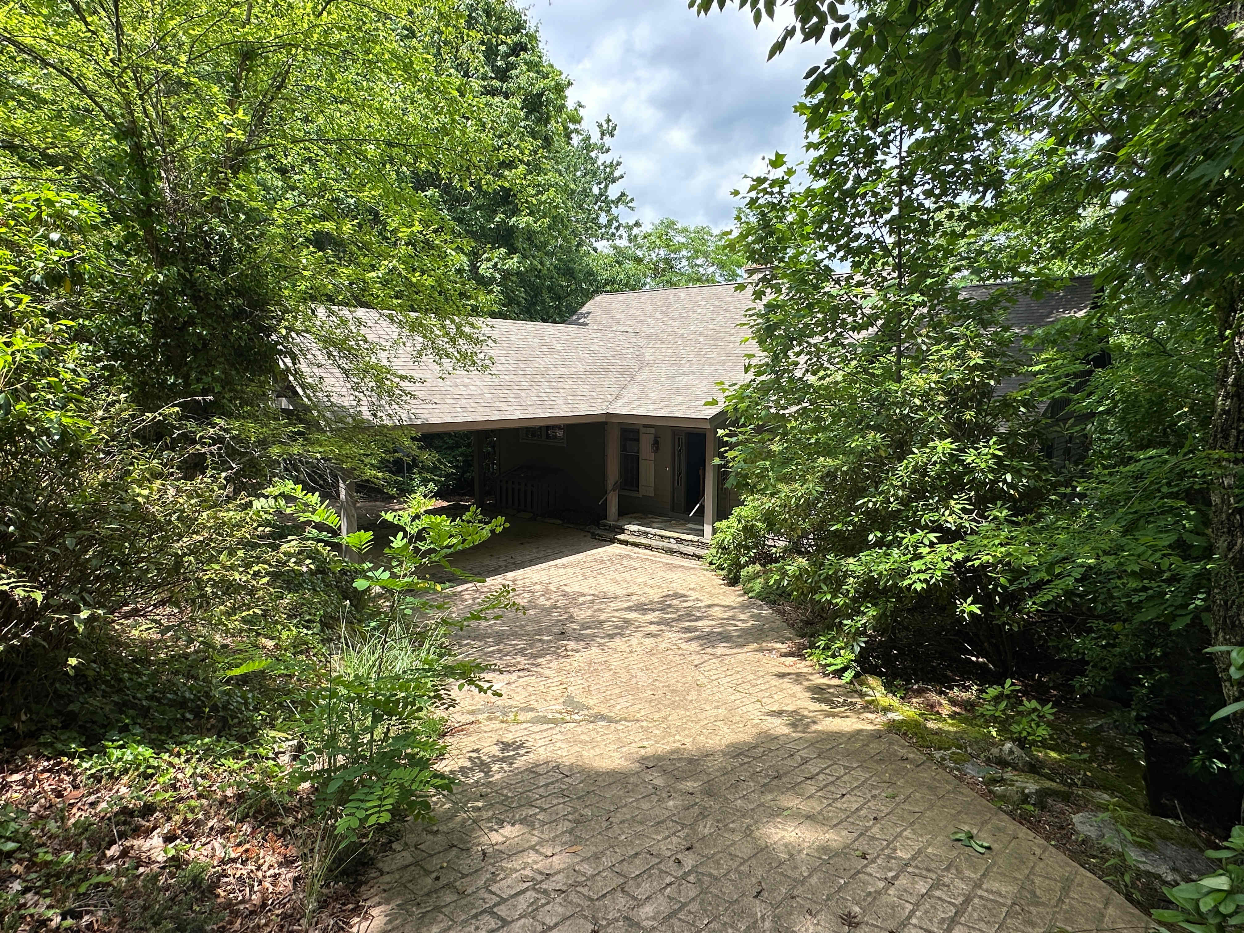 880 W Rochester Dr photo