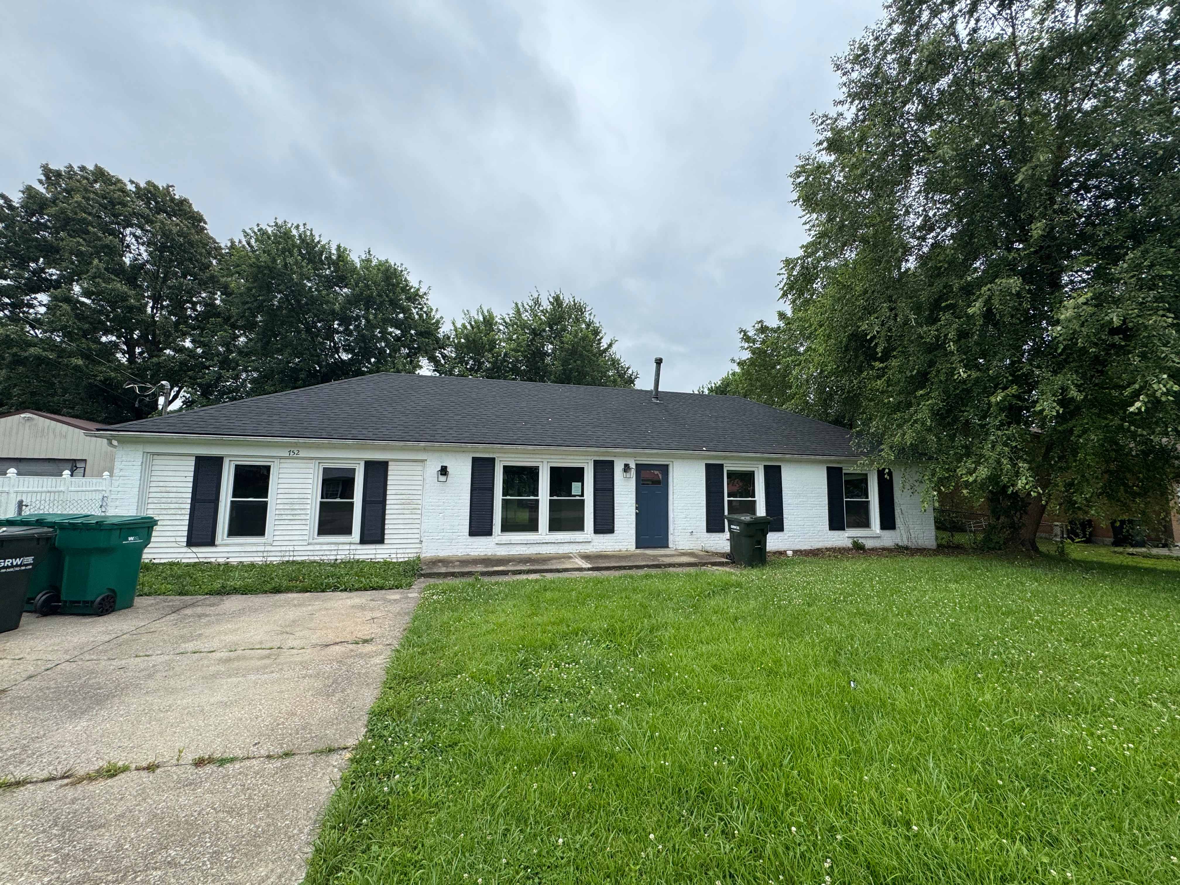 Single Family Home 3BR 2BA - 752 Pearman Ave, Radcliff, KY