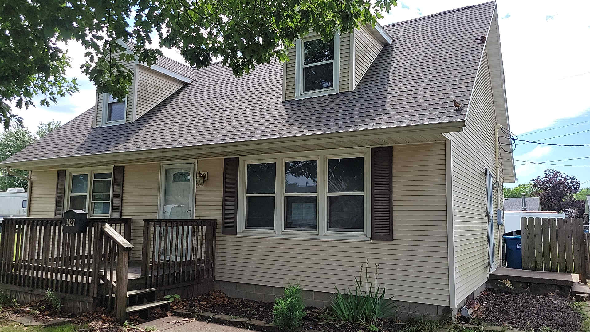 Photograph of 1427 Woods Ave, Camanche, IA 52730