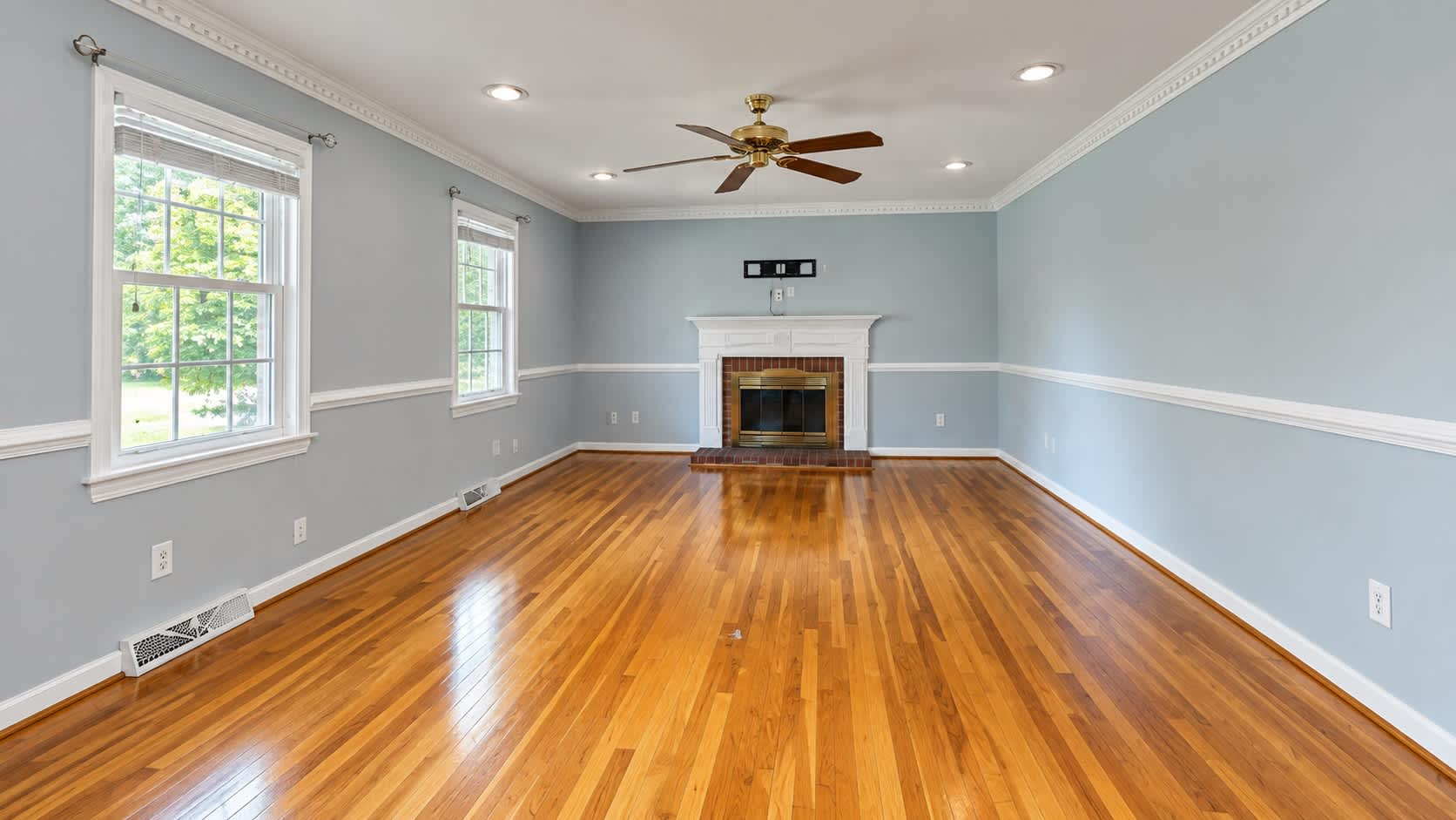228 Falcon Dr photo