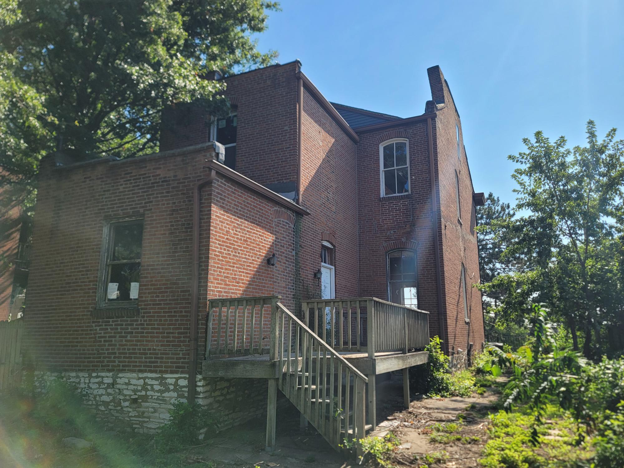 4244 Iowa Ave photo