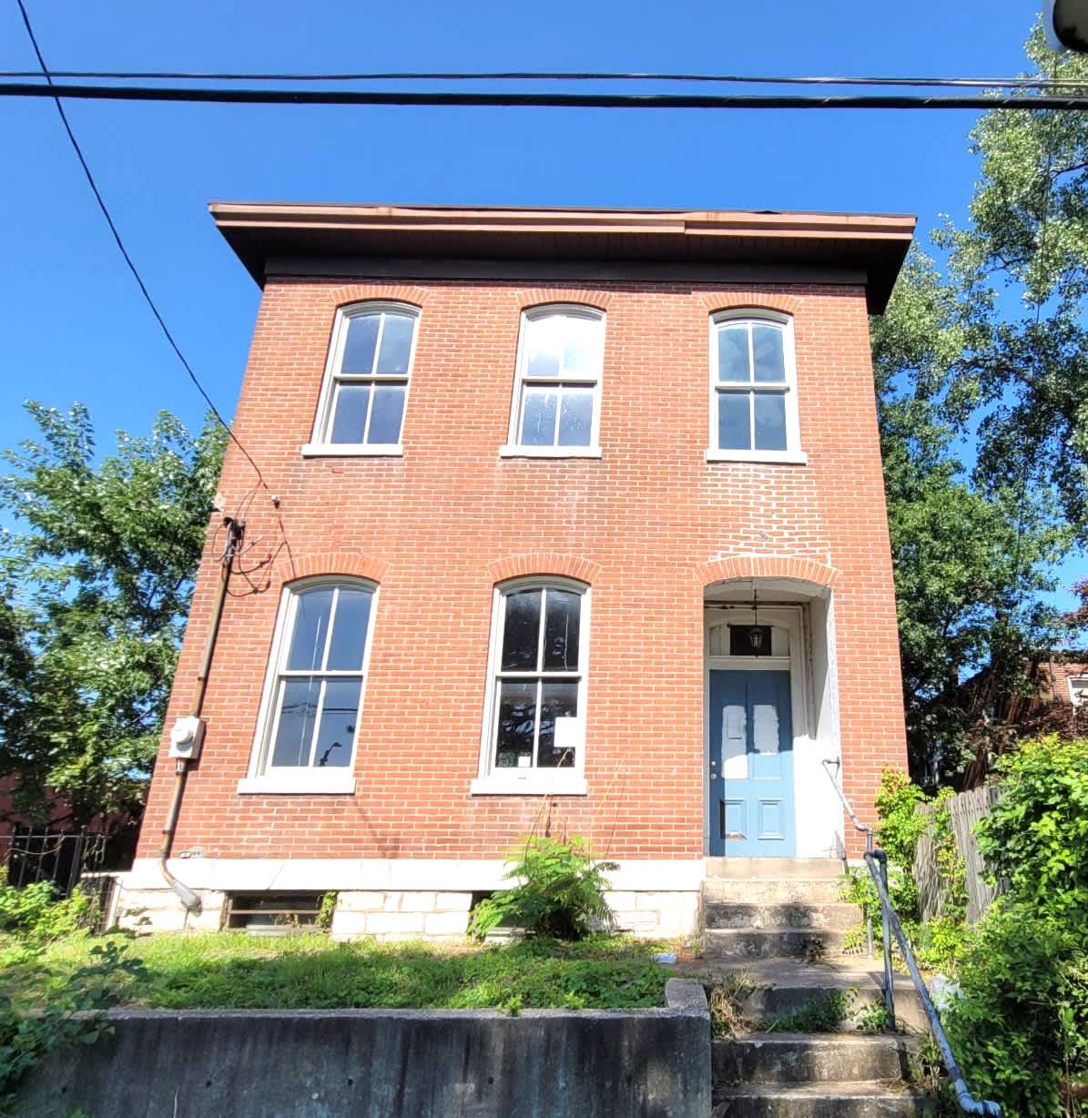 Single Family Home 3BR 2BA - 4244 Iowa Ave, St Louis, MO