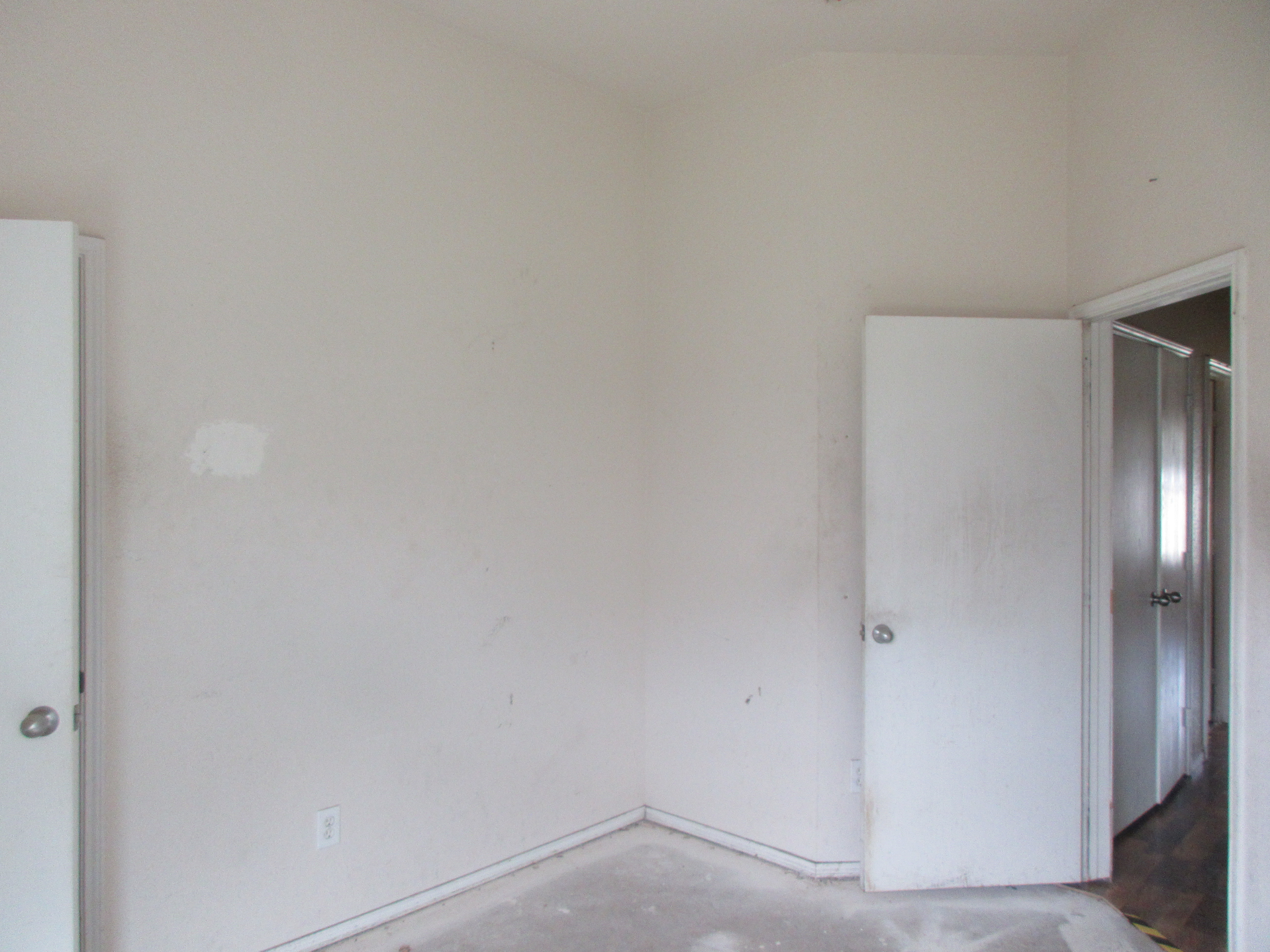 1100 Manhassett Ct photo