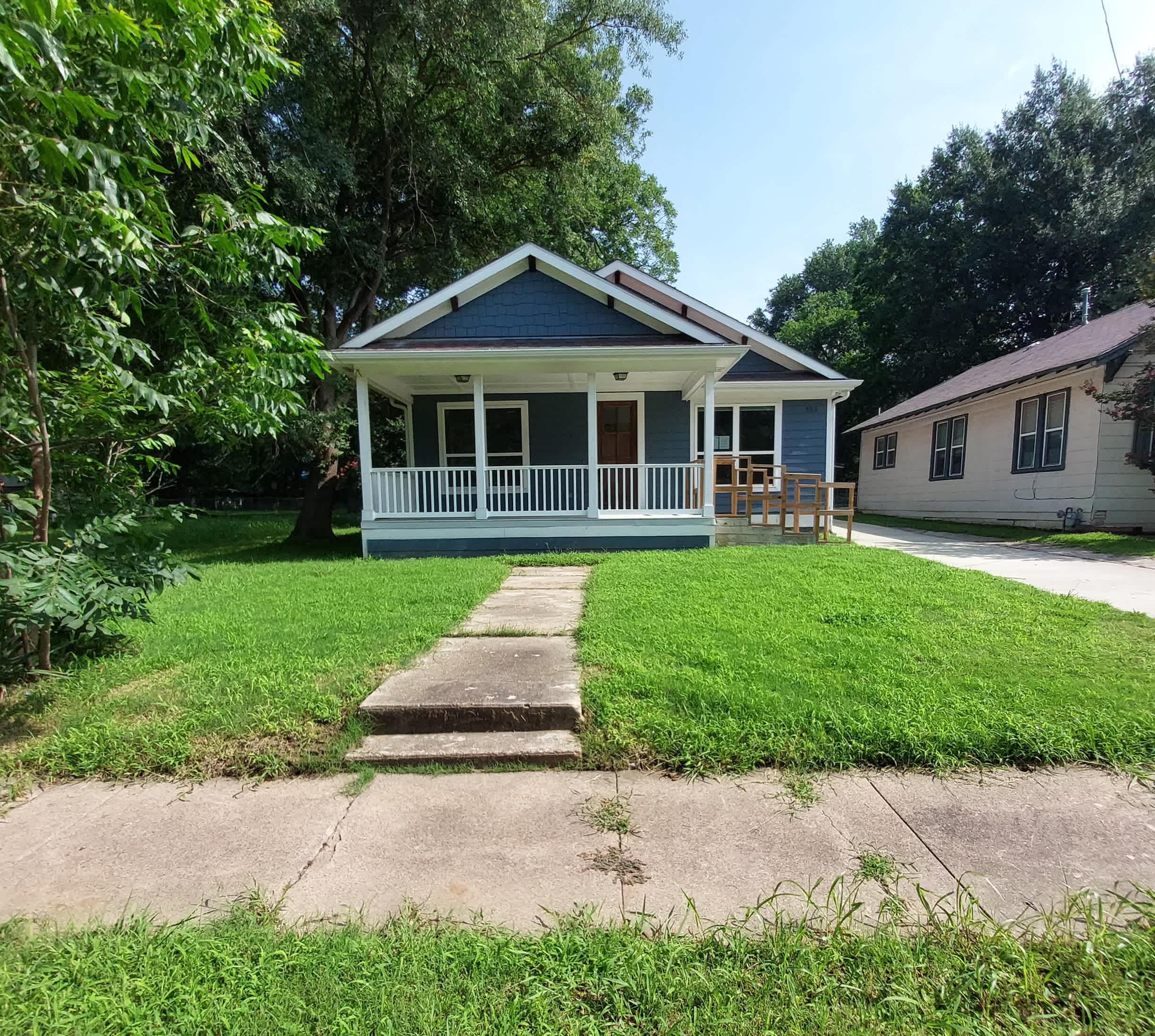 Single Family Home 3BR 2BA - 701 E Washington, Paris, TX