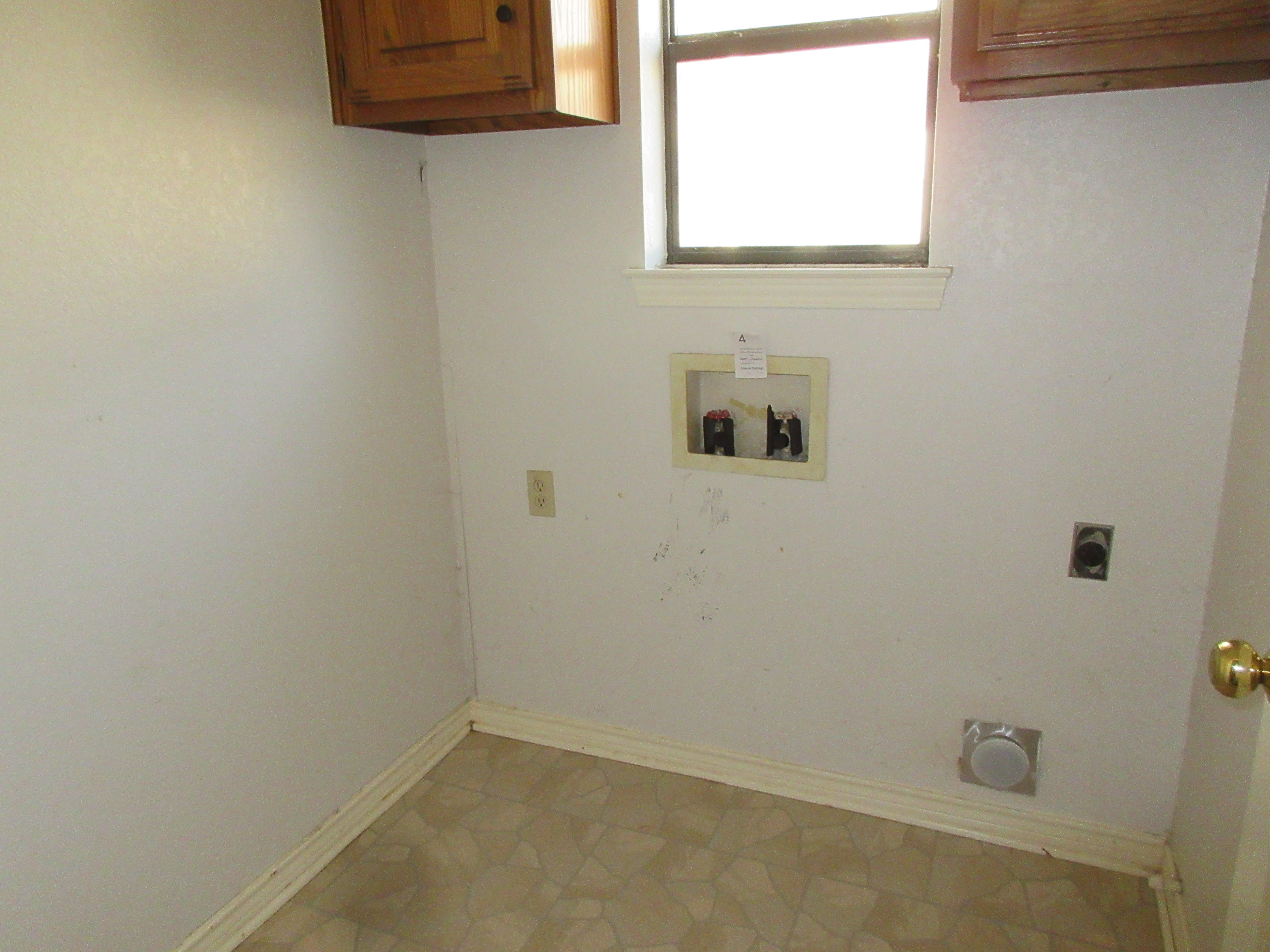 1823 Green Tree Ln photo
