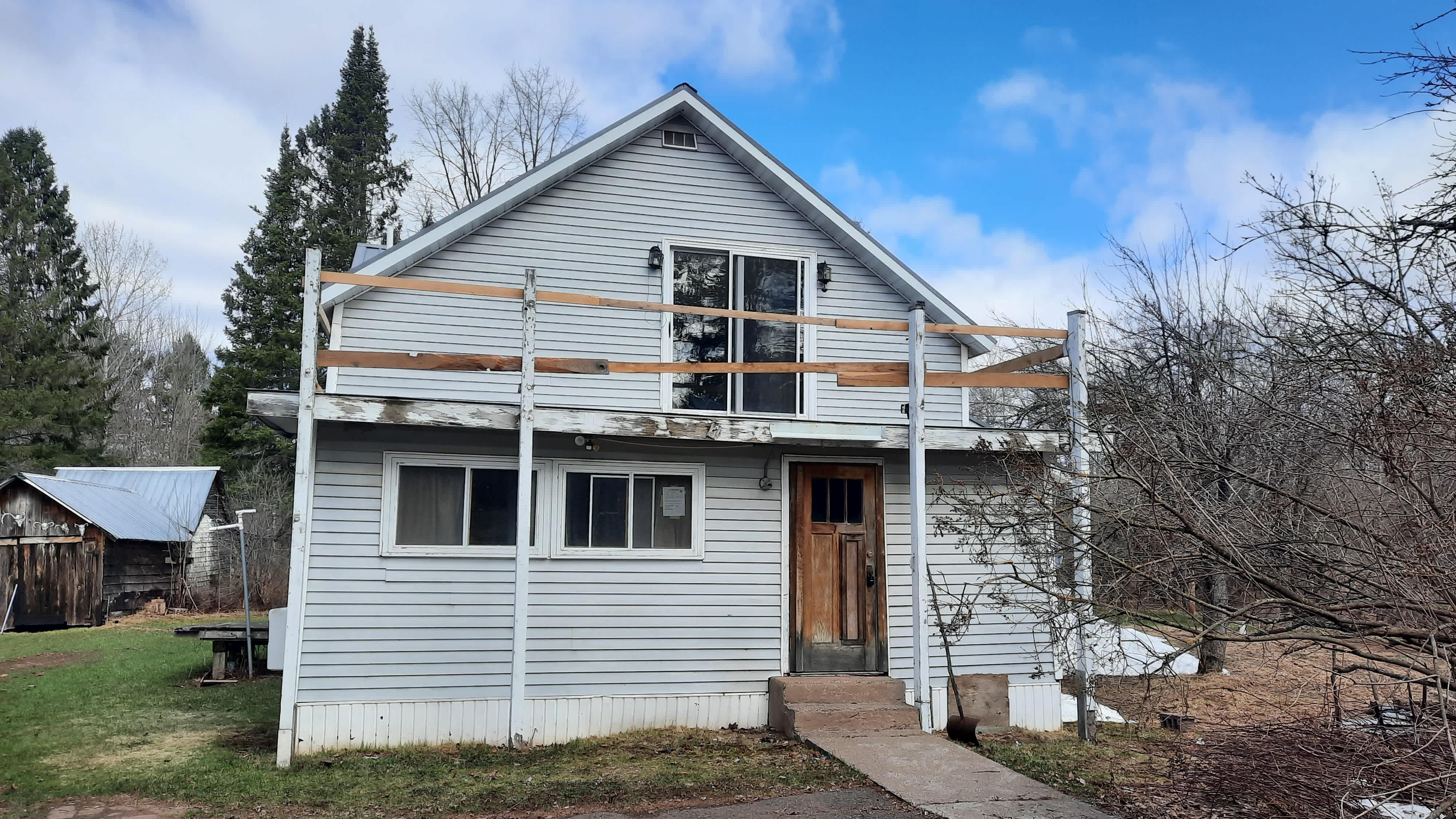 Photograph of 52 Wisconsin Ave, Gile, WI 54525