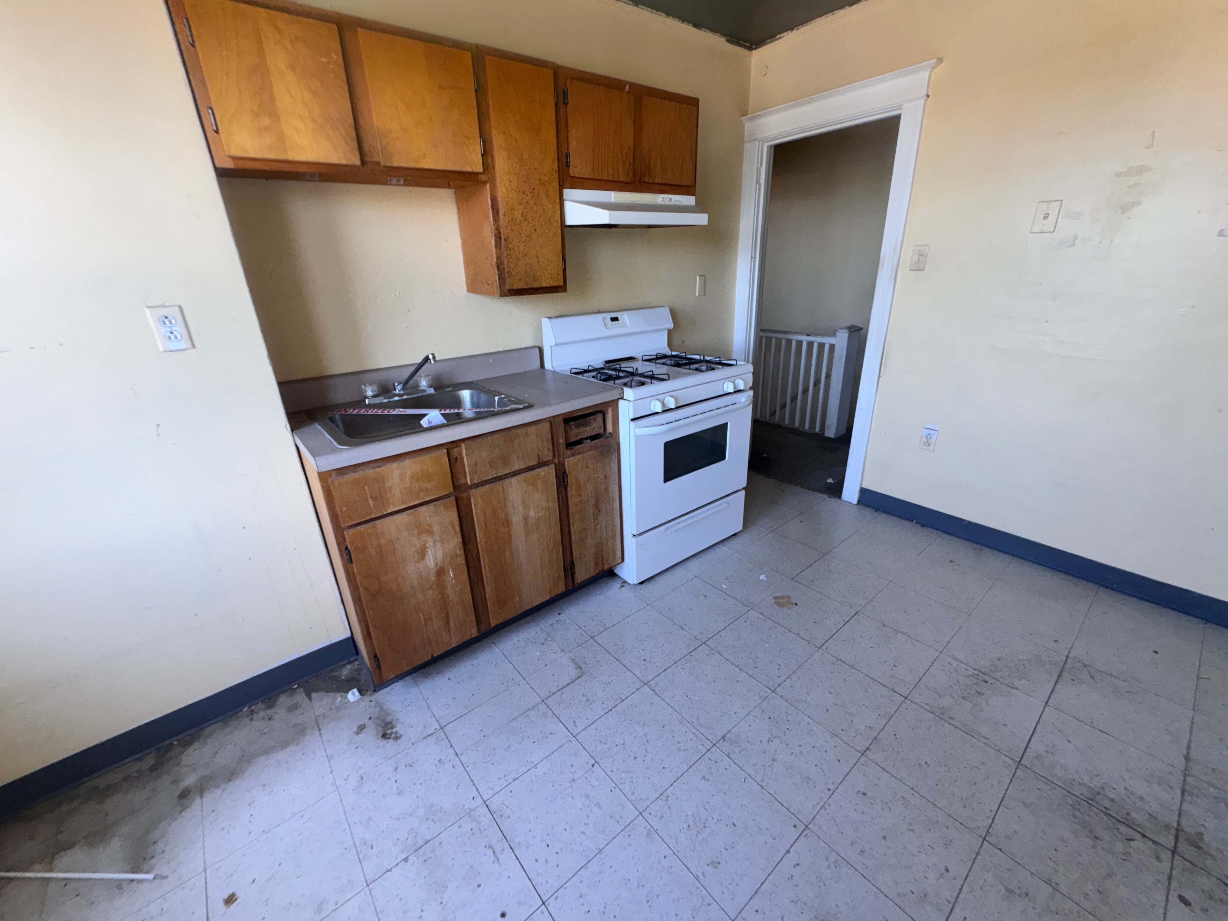5490 Morse St photo