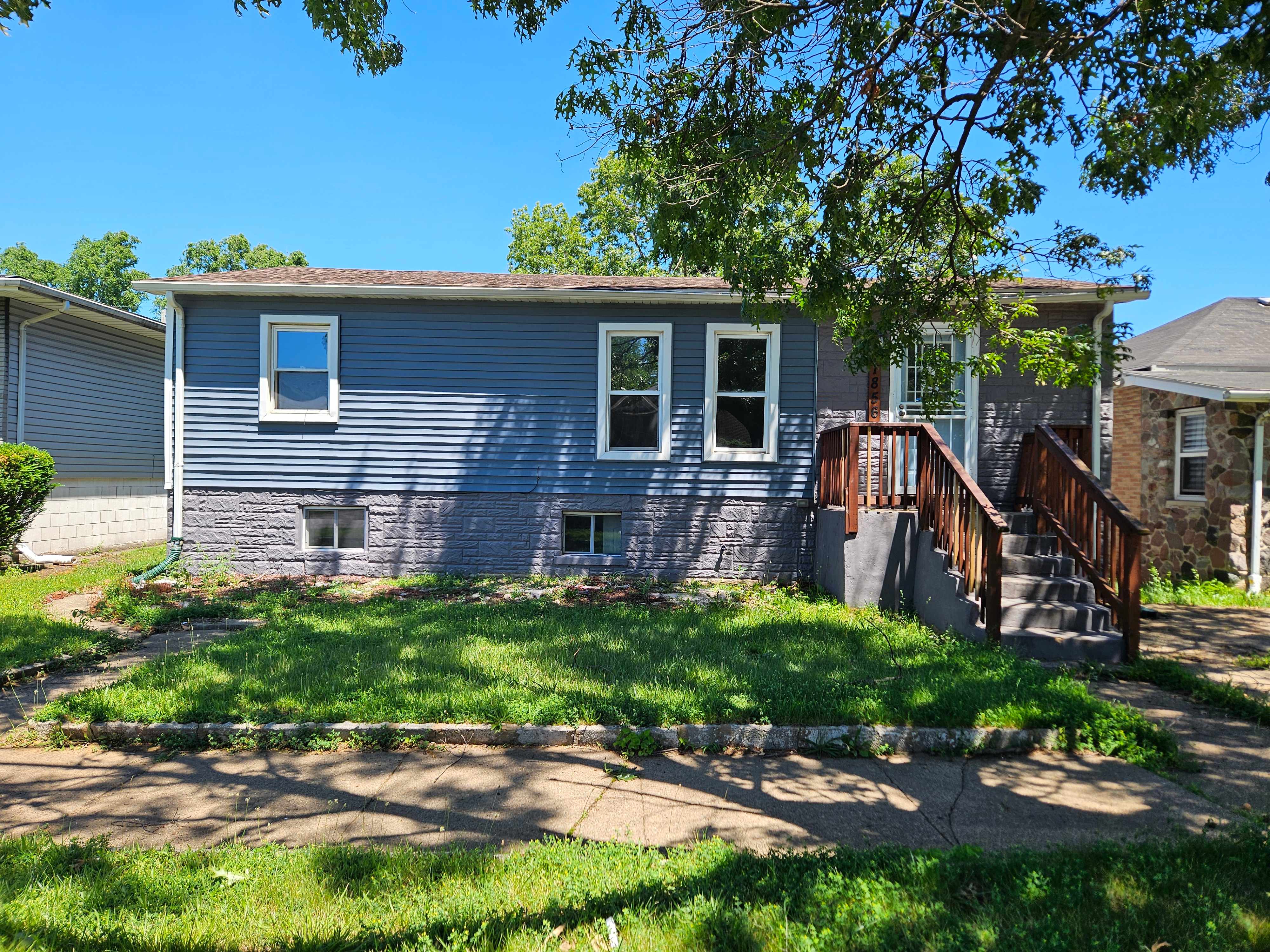 Single Family Home 3BR 1BA - 1856 W 21st Ave, Gary, IN