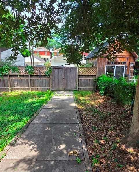1932 Adams Ave photo