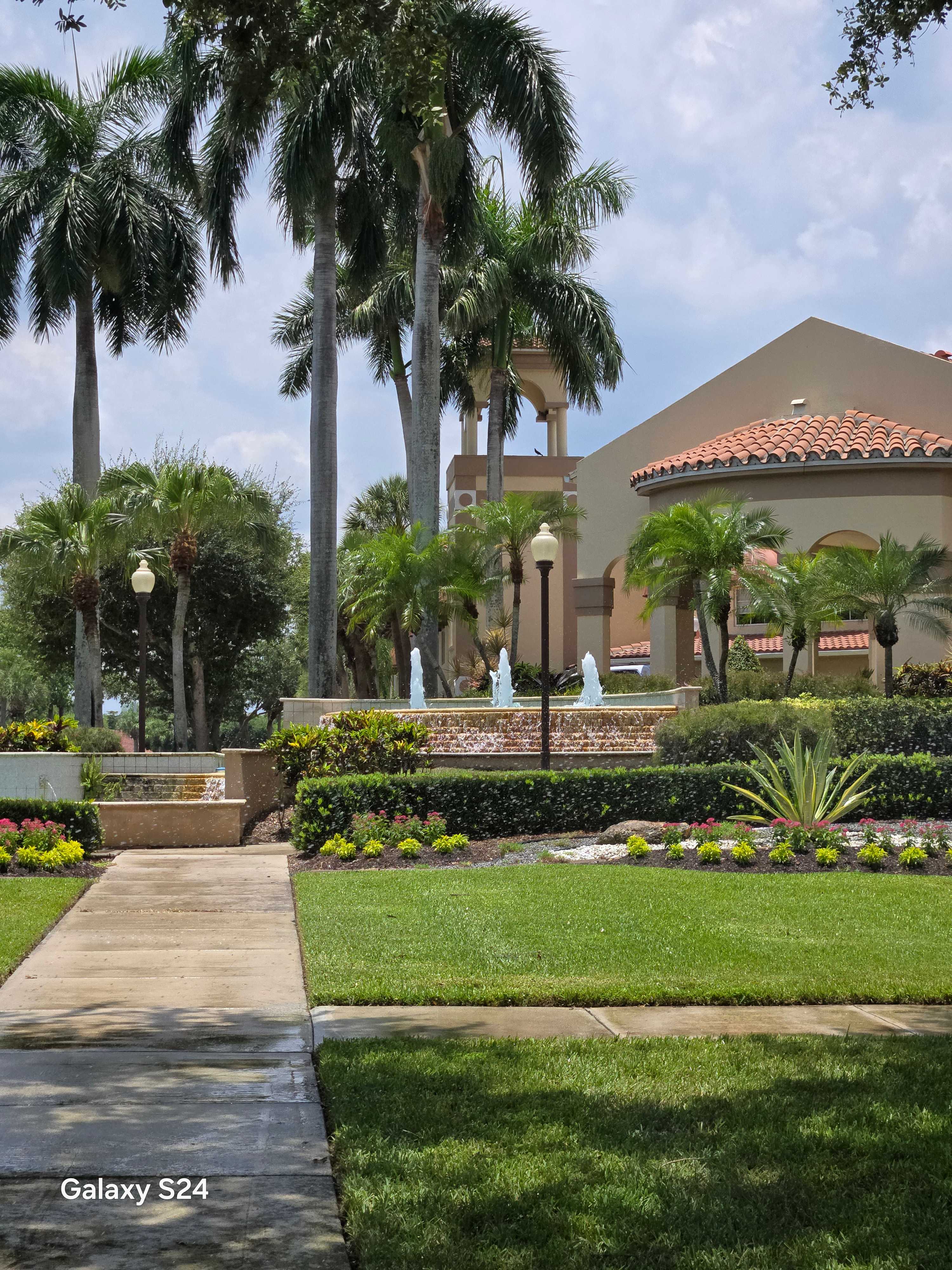 12418 Crystal Pointe Dr. Unit 202 photo