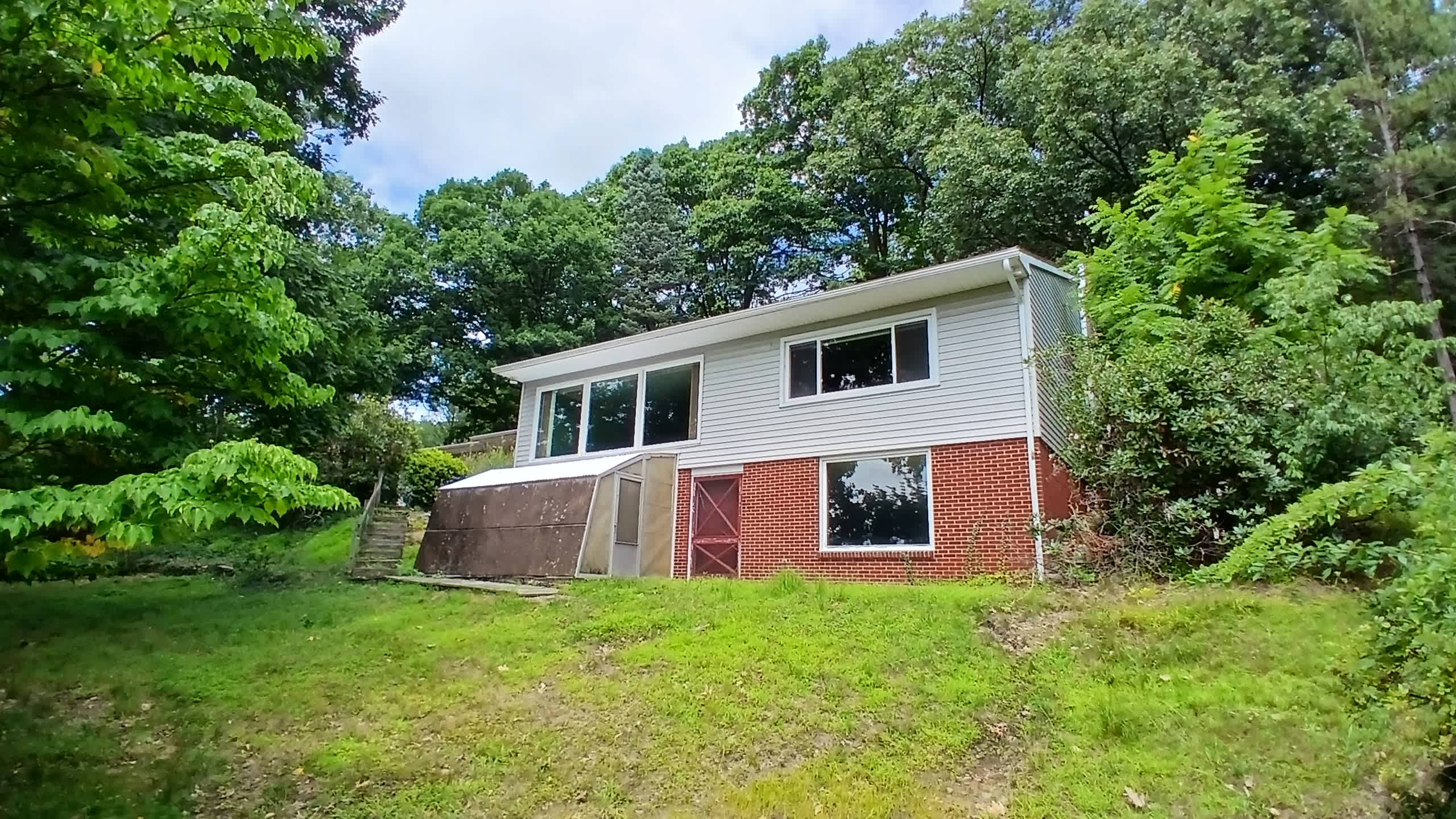 Single Family Home 2BR 2.5BA - 899 Red Ln Fka 1303 Red Ln, Danville, PA