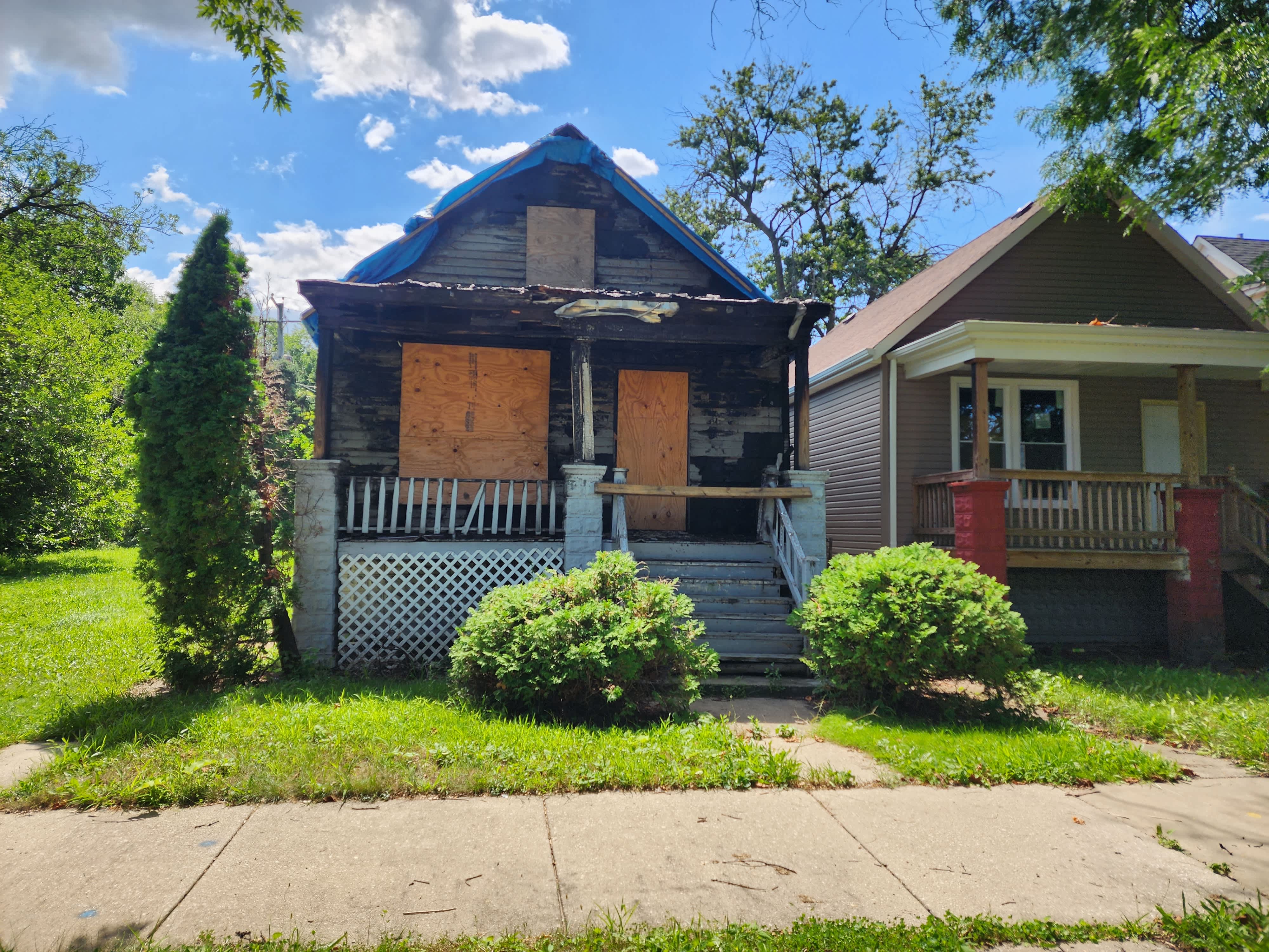 337 W 110th Pl