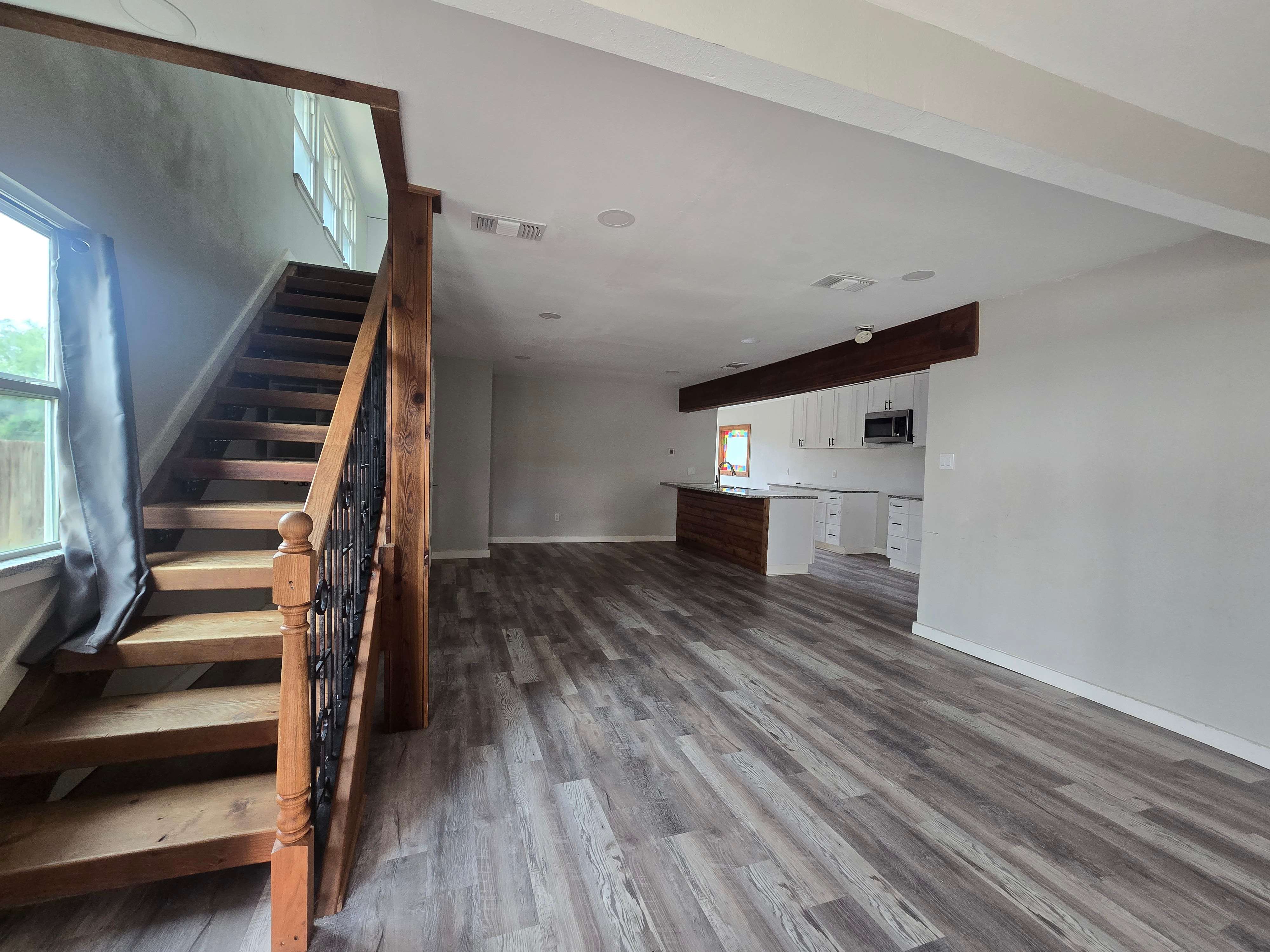 507 S Ostrom Ave photo