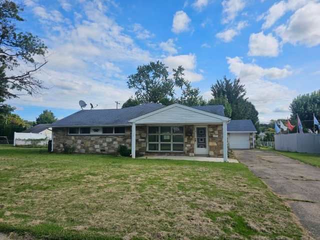 Photograph of 1353 Thomson Rd, Roslyn, PA 19001