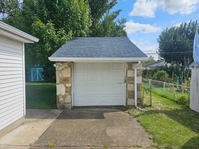 1353 Thomson Rd photo