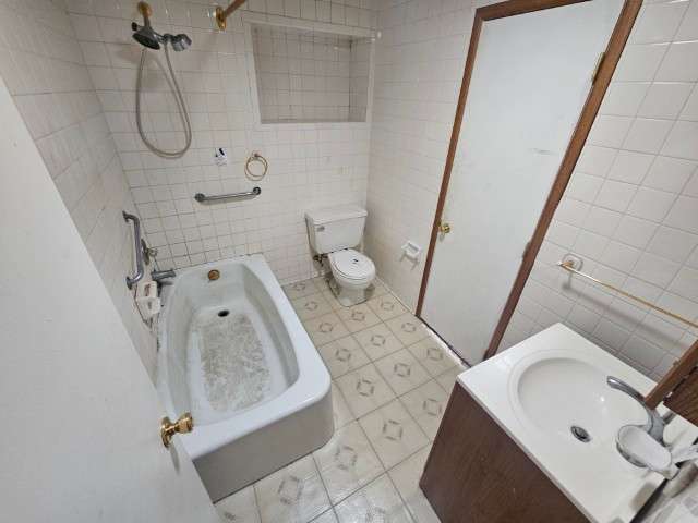 1353 Thomson Rd photo