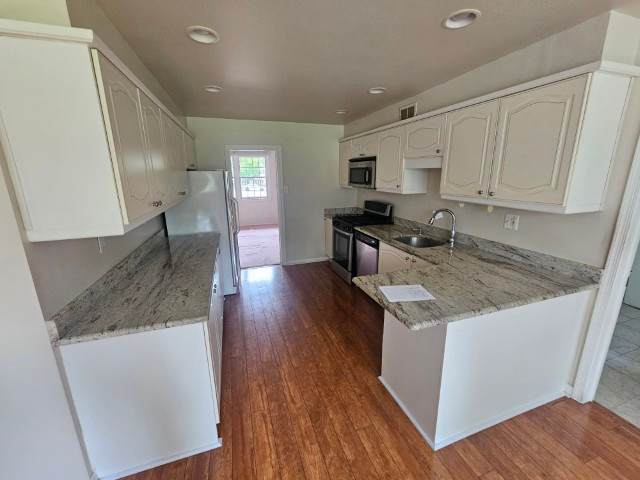 11 Azalea Cir photo