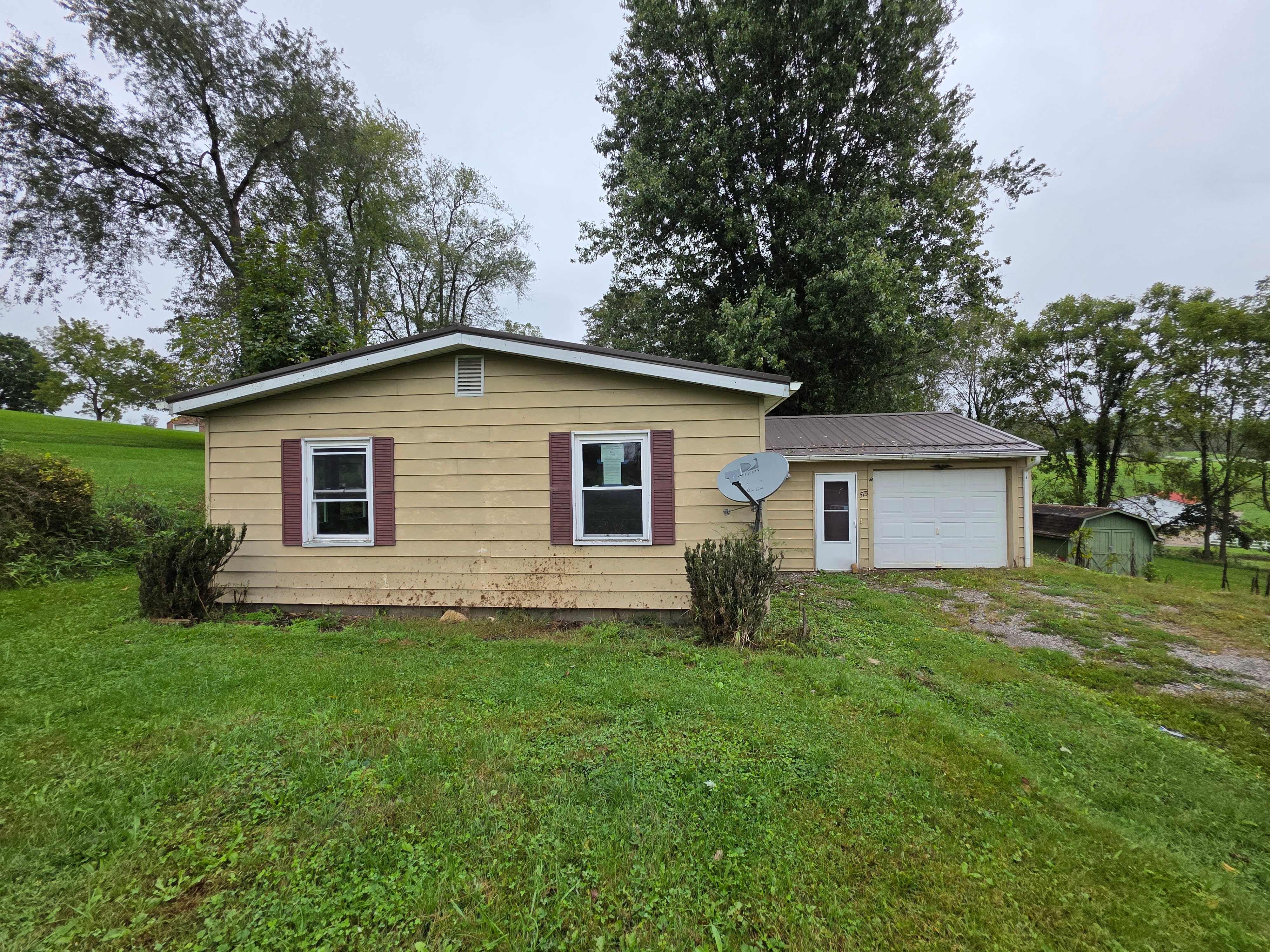 Photograph of 575 Grant St, Cadiz, OH 43907