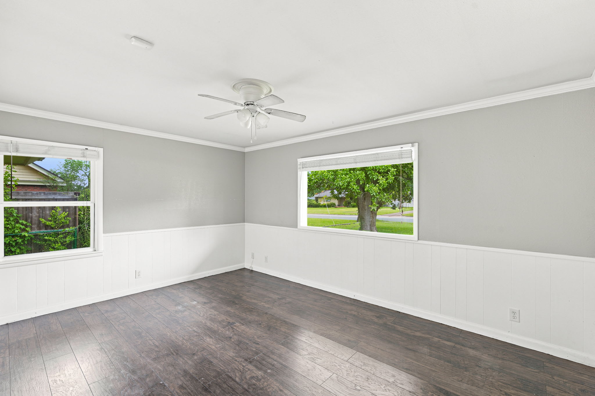 1444 Oaklawn Dr photo
