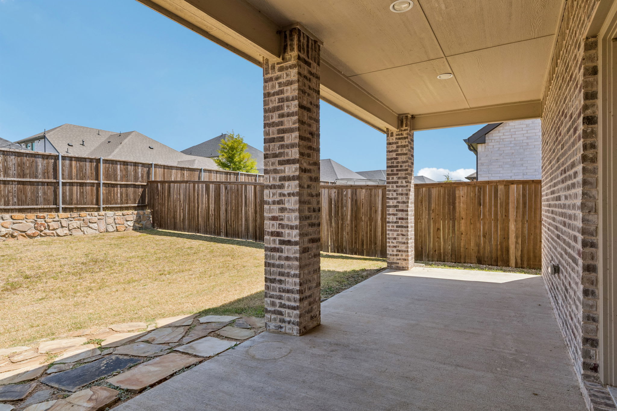 395 Waters Ridge Dr photo