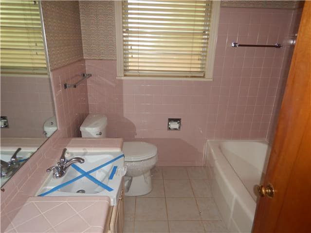 2049 River Rd photo