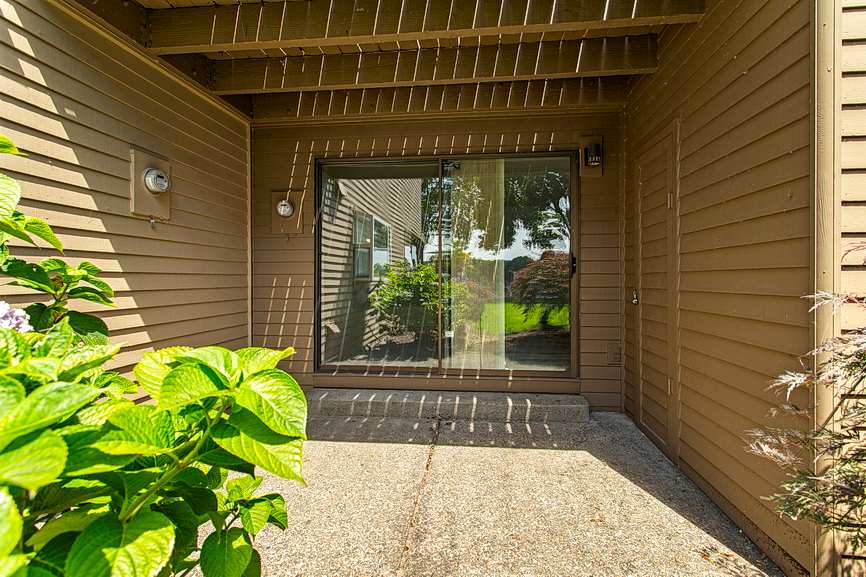 224 N Hayden Bay Dr photo