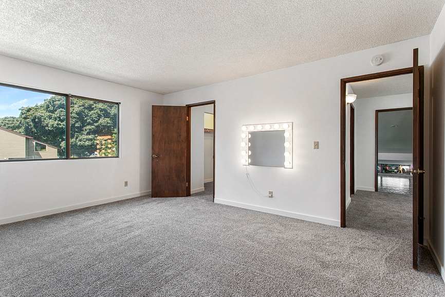 224 N Hayden Bay Dr photo