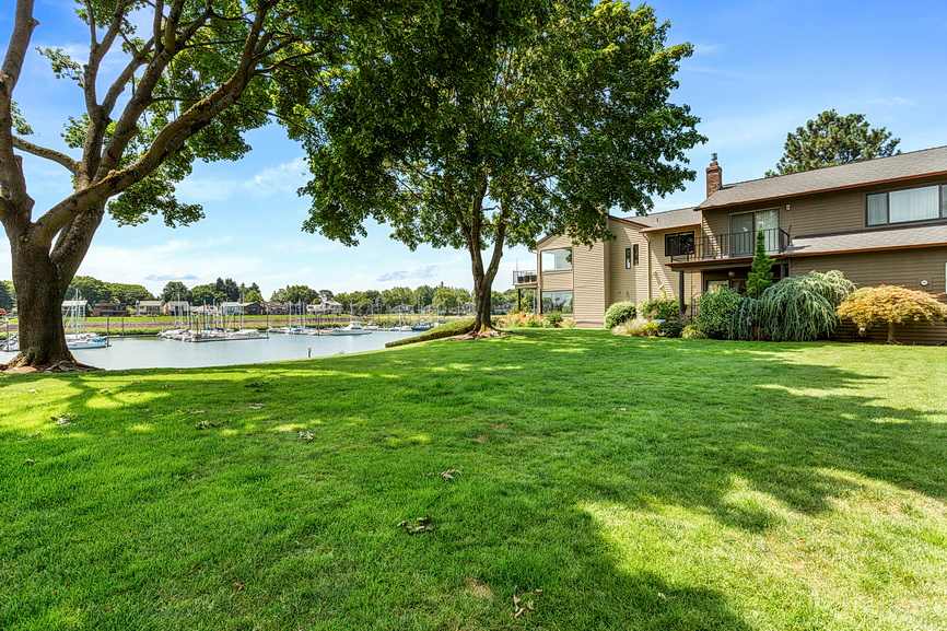 224 N Hayden Bay Dr photo