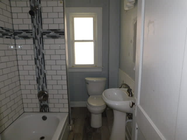 755 Fairwood Ave photo