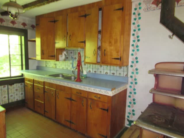 323 Readfield Rd photo